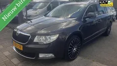 Bruin Gebruikt 2011 Skoda Superb Business Line Stationwagen | € 3.499 (Goede deal)