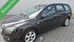Zwart Gebruikt 2008 Ford Focus Ambiente Stationwagen | € 2.449 (Eerlijke prijs)