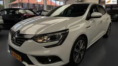 Gebruikt 2016 Renault Mégane III Bose Edition Hatchback | € 10.950 (Eerlijke prijs)