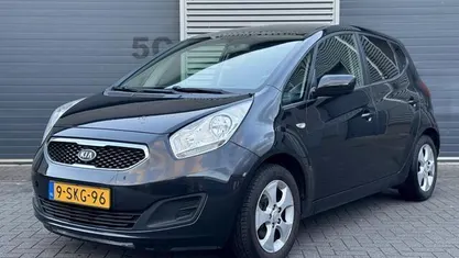 Occasion Kia Venga 90 PK (66 kW) 2012 Zwart Hatchback