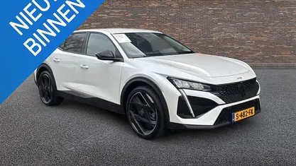 Occasion 2023 Peugeot 408 Hatchback | € 24.950 (Eerlijke prijs)