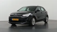 Zwart Gebruikt 2017 Kia Rio Hatchback | € 12.435 (Eerlijke prijs)