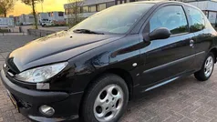 Zwart Gebruikt 2002 Peugeot 206 Hatchback | € 990 (Eerlijke prijs)