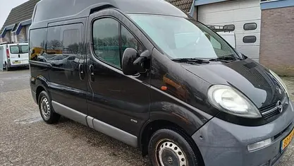 Occasion Opel Vivaro 102 PK (75 kW) 2004 Zwart MPV