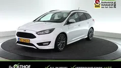 Wit Gebruikt 2018 Ford Focus ST-Line Stationwagen | € 12.500 (Eerlijke prijs)