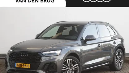 Grijs Gebruikt 2023 Audi Q5 Competition SUV | € 52.295 (Eerlijke prijs)