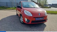 Rood Gebruikt 2010 Renault Twingo Authentique Hatchback | € 2.740 (Goede deal)