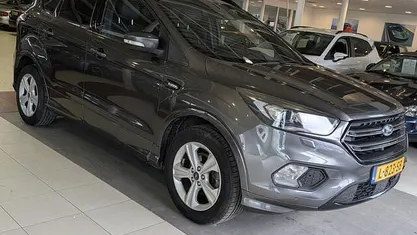 Occasion 2018 Ford Kuga Vignale SUV | € 11.944 (Goede deal)