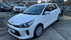 Wit Gebruikt 2017 Kia Rio Sedan | € 9.950 (Eerlijke prijs)