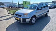 Grijs Gebruikt 2007 Ford Fusion Ghia MPV | € 1.999 (Goede deal)