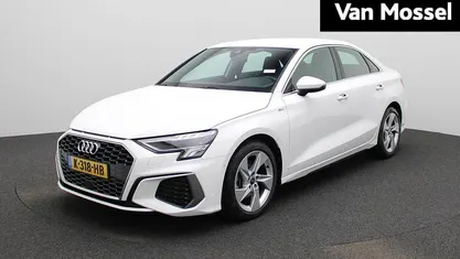 Wit Occasion 2021 Audi A3 Design Sedan | € 23.900 (Eerlijke prijs)