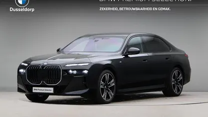 Zwart Gebruikt 2024 BMW i7 Comfort Edition Sedan | € 99.850 (Goede deal)