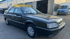 Zwart Gebruikt 1992 Renault R25 Sedan | € 3.900