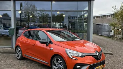 Oranje Gebruikt 2022 Renault Clio V R.S. Hatchback | € 20.950 (Eerlijke prijs)