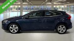 Blauw Gebruikt 2012 Volvo V40 Momentum Stationwagen | € 8.950 (Eerlijke prijs)