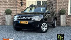 Zwart Gebruikt 2014 Dacia Duster Lauréate SUV | € 7.495 (Eerlijke prijs)