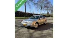 Grijs Gebruikt 2001 VW Bora Comfortline Sedan | € 1.195 (Goede deal)