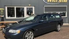 Blauw Gebruikt 2004 Volvo V70 Summum Stationwagen | € 6.500 (Eerlijke prijs)