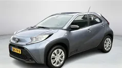 Grijs Gebruikt 2024 Toyota Aygo Play Hatchback | € 18.950 (Eerlijke prijs)