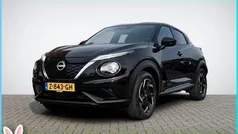 Zwart, metallic lak Gebruikt 2024 Nissan Juke N-Connecta SUV | € 26.995 (Eerlijke prijs)