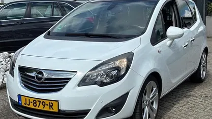 Gebruikt 2012 Opel Meriva Cosmo MPV | € 5.950 (Eerlijke prijs)