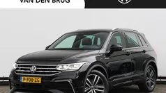 Zwart Gebruikt 2022 VW Tiguan Business SUV | € 33.695 (Eerlijke prijs)