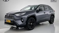 Grijs Gebruikt 2021 Toyota RAV4 Executive SUV | € 39.945 (Eerlijke prijs)