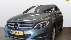Gebruikt 2015 Mercedes B180 Ambition MPV | € 11.900 (Eerlijke prijs)