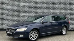 Blauw Gebruikt 2015 Volvo V70 Stationwagen | € 18.694 (Eerlijke prijs)