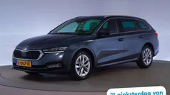 Grijs Gebruikt 2021 Skoda Octavia Business Line Stationwagen | € 15.945 (Eerlijke prijs)