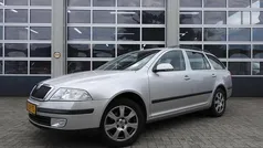 Gebruikt 2007 Skoda Octavia Ambiente Stationwagen | € 1.999 (Eerlijke prijs)