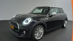 Zwart Gebruikt 2019 Mini Cooper Chili Hatchback | € 15.800 (Eerlijke prijs)