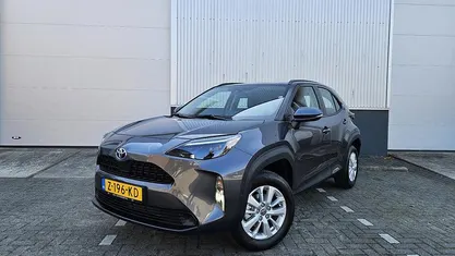 Grijs Gebruikt 2024 Toyota Yaris Cross Active SUV | € 28.450 (Eerlijke prijs)