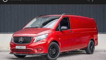 Rood Nieuw 2025 Mercedes Vito Van | € 45.171 (Super prijs)