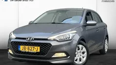 Grijs Gebruikt 2017 Hyundai i20 Comfort Hatchback | € 10.945 (Eerlijke prijs)