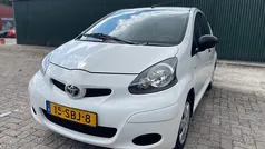 Gebruikt 2011 Toyota Aygo Hatchback | € 2.195 (Goede deal)