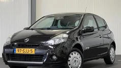 Gebruikt 2011 Renault Clio II Collection Hatchback | € 4.445 (Eerlijke prijs)