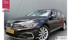 Zwart Gebruikt 2021 VW Passat Business Stationwagen | € 21.899 (Eerlijke prijs)