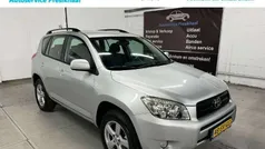 Grijs, metallic lak Gebruikt 2006 Toyota RAV4 Sol SUV | € 9.495 (Eerlijke prijs)