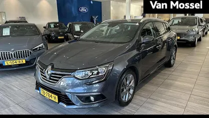 Grijs Occasion 2018 Renault Mégane GrandTour Bose Edition Stationwagen | € 12.945 (Goede deal)