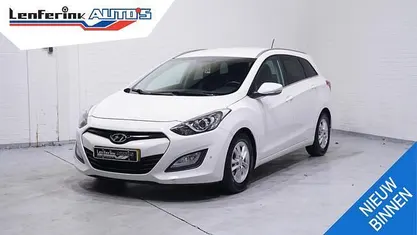 Wit Occasion 2013 Hyundai i30 Edition Stationwagen | € 6.850 (Eerlijke prijs)