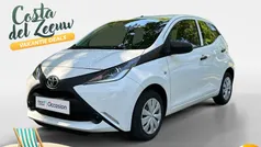 Wit Gebruikt 2017 Toyota Aygo Hatchback | € 6.935 (Eerlijke prijs)
