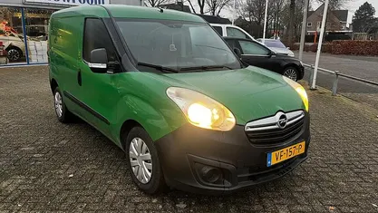 Gebruikt 2013 Opel Combo Sedan | € 2.400 (Goede deal)
