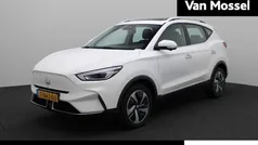 Gebruikt 2023 MG ZS Luxury Sedan | € 21.444 (Eerlijke prijs)
