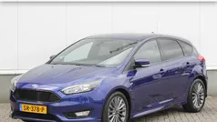 Blauw Gebruikt 2018 Ford Focus ST-Line Hatchback | € 11.295 (Super prijs)