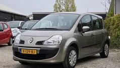 Grijs Gebruikt 2012 Renault Grand Modus Authentique MPV | € 4.949 (Eerlijke prijs)