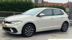 Grijs Gebruikt 2021 VW Polo Life Hatchback | € 18.395 (Eerlijke prijs)