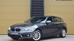 Grijs Gebruikt 2017 BMW 118 Executive Hatchback | € 16.950 (Eerlijke prijs)