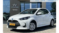 Wit Gebruikt 2023 Toyota Yaris Hybrid Active Hatchback | € 20.900 (Eerlijke prijs)