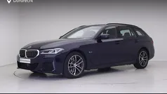 Blauw Gebruikt 2023 BMW 530e Comfort Edition Stationwagen | € 48.895 (Eerlijke prijs)